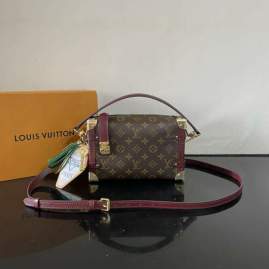Picture of Louis Vuitton Handbags _SKUfw239242223fw